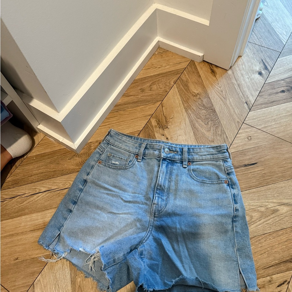 American Eagle Stretchy Light Blue Jean Shorts